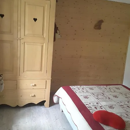 Jean Montclar Apartment